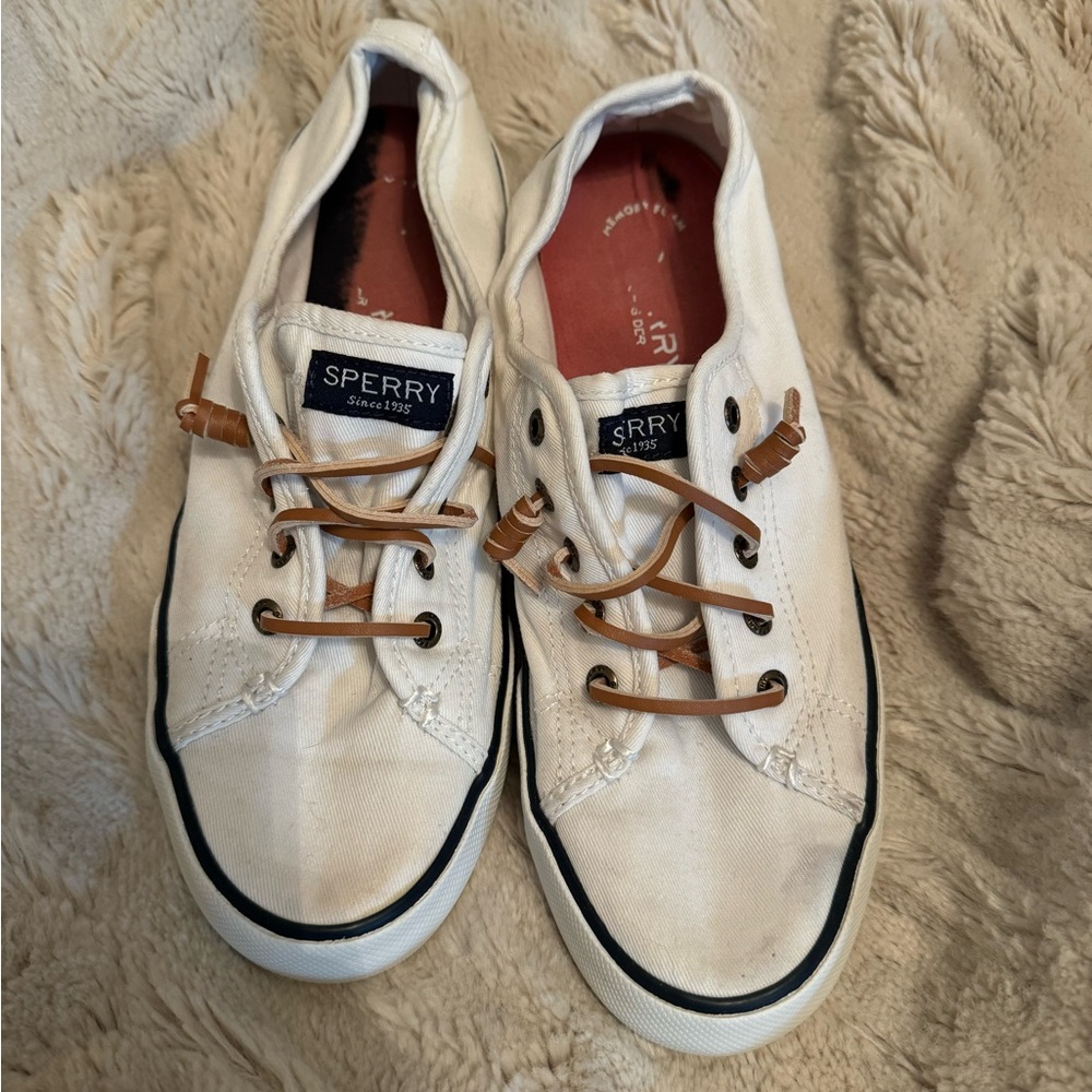 Sperry women’s white pull on sneakers size 8.5